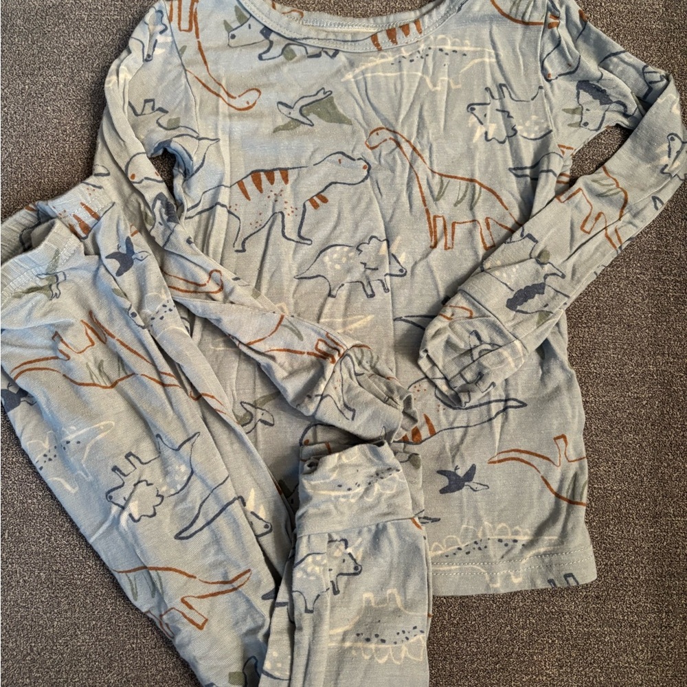 Carters 2T dinosaur pajamas